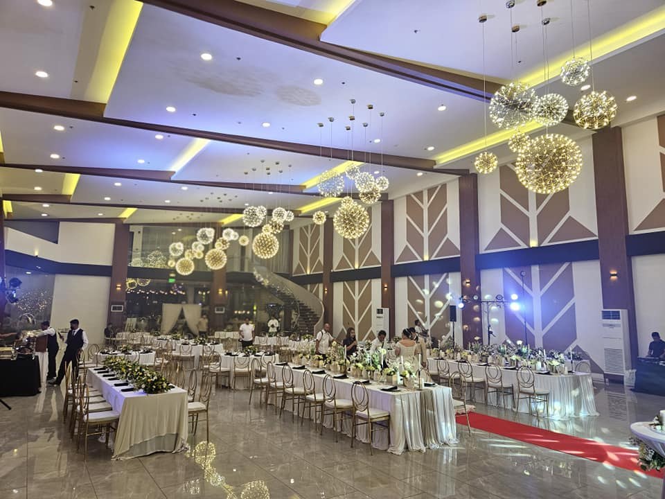The Chandelier Events Place